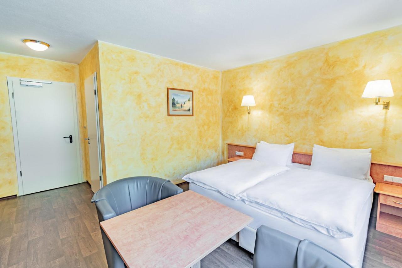 Aux Tanneries De Wiltz Hotel Room photo